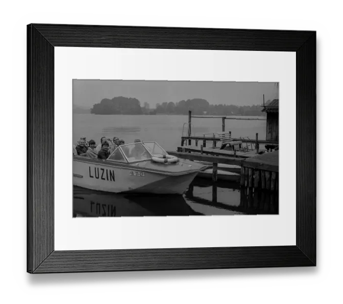 Framed Print : GDR, Feldberg, 15.09.1989, motorboat moors at the landing stage in Feldberg