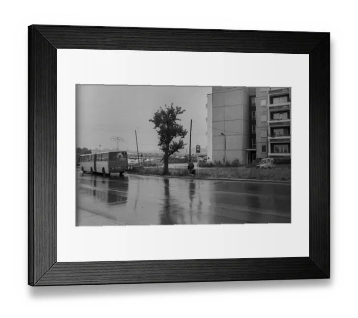 Framed Print : GDR, Berlin, 16.6.1988, street in Berlin-Hellersdorf Framed Print : GDR, Berlin, 16.6.1988, street in Berlin-Hellersdorf