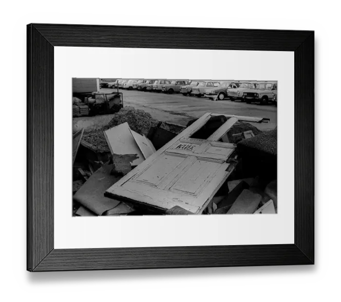 Framed Print : GDR, Berlin, 28.9.1988, the torn out door of Freia Klier and Stefan Kraftczik Framed Print : GDR, Berlin, 28.9.1988, the torn out door of Freia Klier and Stefan Kraftczik