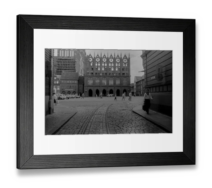 Framed Print : GDR, Stralsund, 180.7.1988, market place with town hall Framed Print : GDR, Stralsund, 180.7.1988, market place with town hall