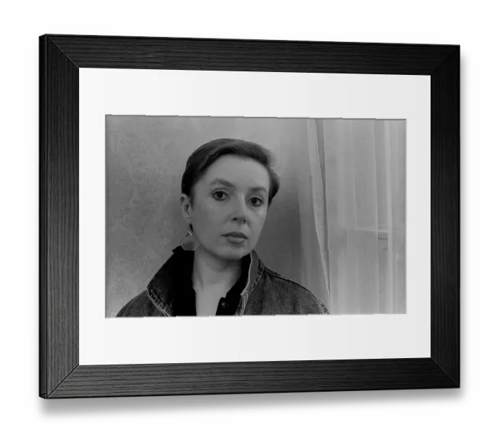 Framed Print : GDR, Berlin, 14.3.1988, Portrait of the actress Simone von Zglinitzki Framed Print : GDR, Berlin, 14.3.1988, Portrait of the actress Simone von Zglinitzki
