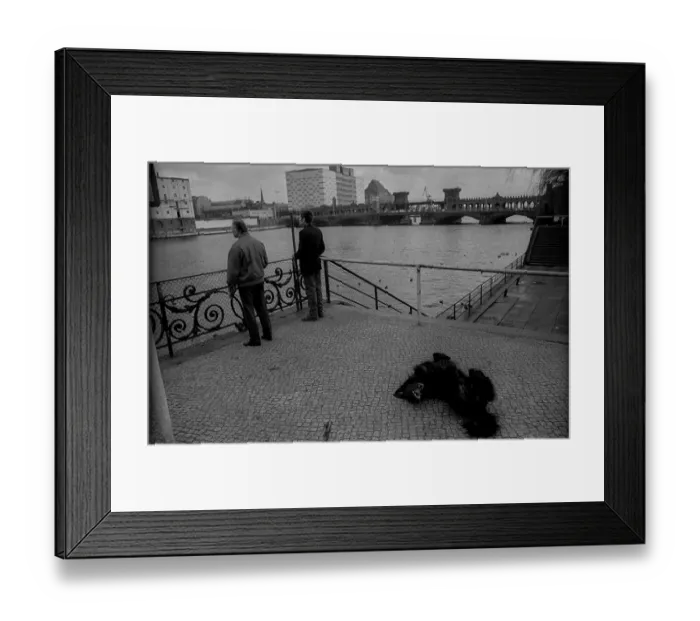 Framed Print : GDR, Berlin, 04.02.1990, at Paul-Groeben-Ufer