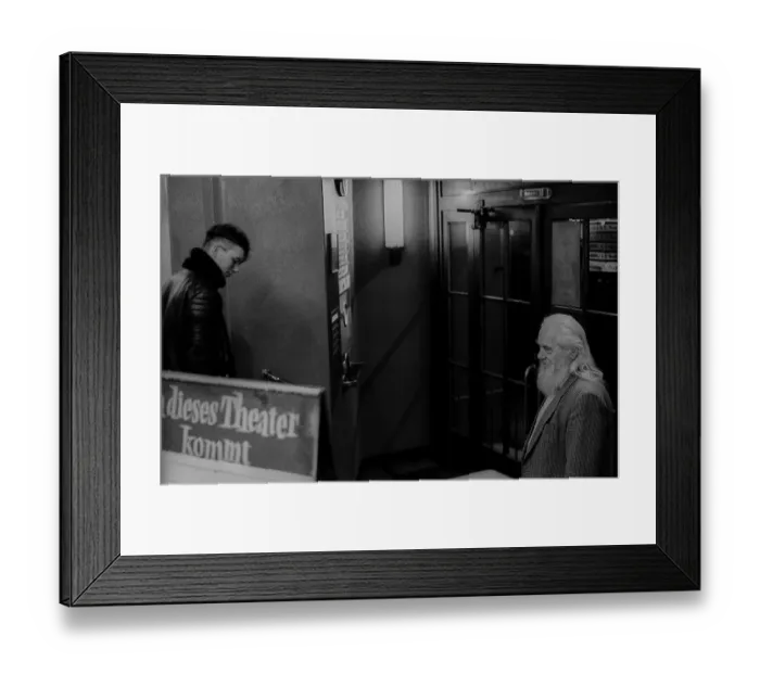 Framed Print : West Berlin, 21.1.1990, Schlueter cinema in Schlueterstrasse