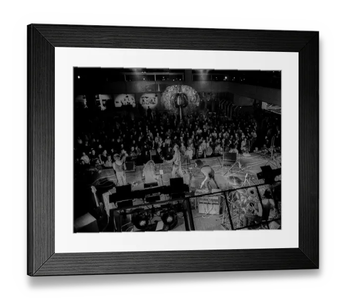 Framed Print : GDR, Berlin, 26.1.1990, Palast total Framed Print : GDR, Berlin, 26.1.1990, Palast total