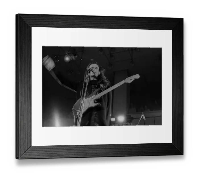 Framed Print : GDR, Berlin, 26.1.1990, Palast total