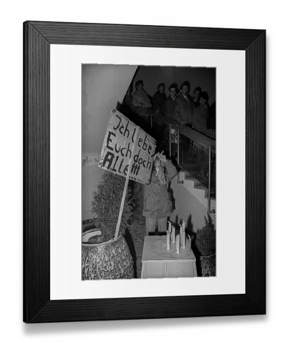 Framed Print : GDR, Berlin, 15.01.1990, Occupation of the Stasi headquarters in Normannenstrasse