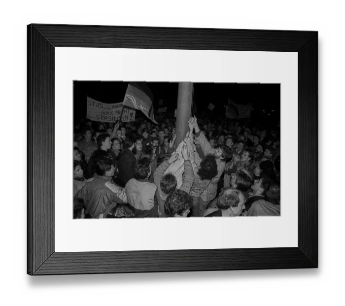 Framed Print : GDR, Berlin, 12.01.1990, demo in front of the Peoples Chamber (mainly against the Ministry for State Security) Framed Print : GDR, Berlin, 12.01.1990, demo in front of the Peoples Chamber (mainly against the Ministry for State Security)