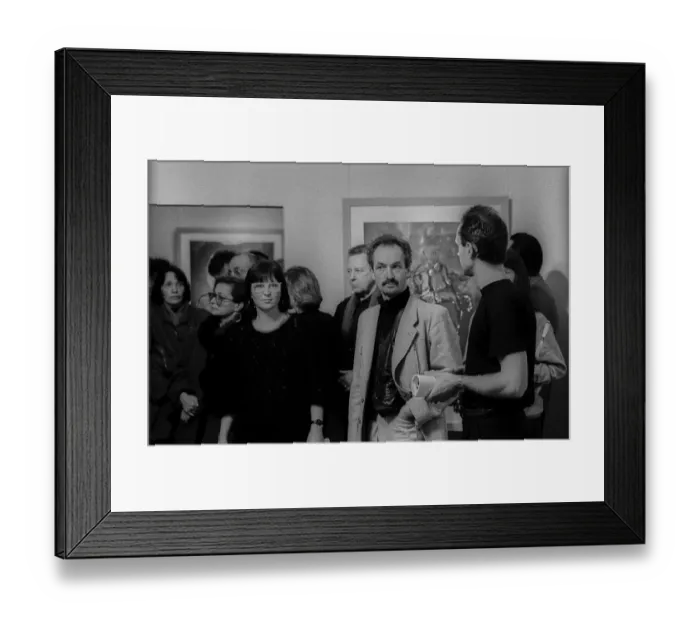 Framed Print : GDR, Berlin, 20.1.1990, exhibition opening Galerie Weisser Elefant Framed Print : GDR, Berlin, 20.1.1990, exhibition opening Galerie Weisser Elefant