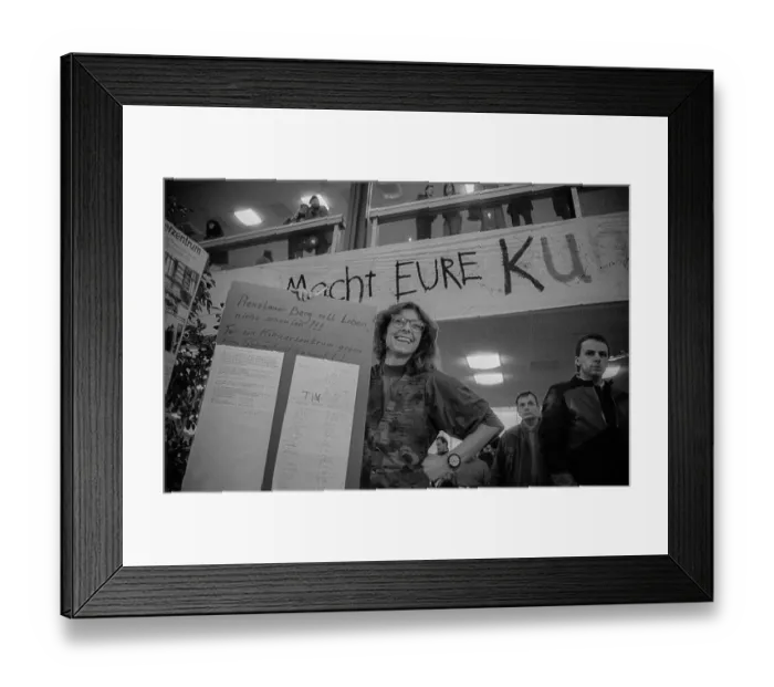 Framed Print : GDR, Berlin, 04.03.1990, demand for cultural use