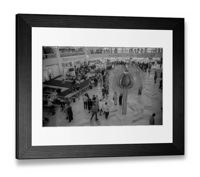 Framed Print : GDR, Berlin, 04.03.1990, demand for cultural use Framed Print : GDR, Berlin, 04.03.1990, demand for cultural use