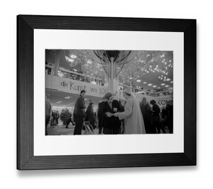 Framed Print : GDR, Berlin, 04.03.1990, demand for cultural use
