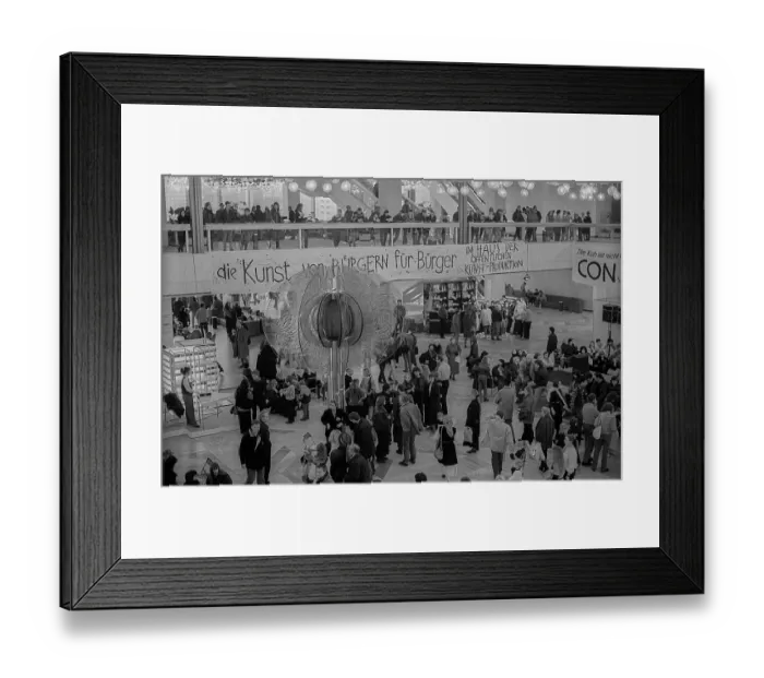 Framed Print : GDR, Berlin, 04.03.1990, demand for cultural use