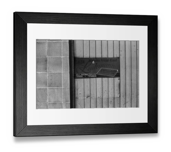 Framed Print : GDR, Berlin, 20.03.1990