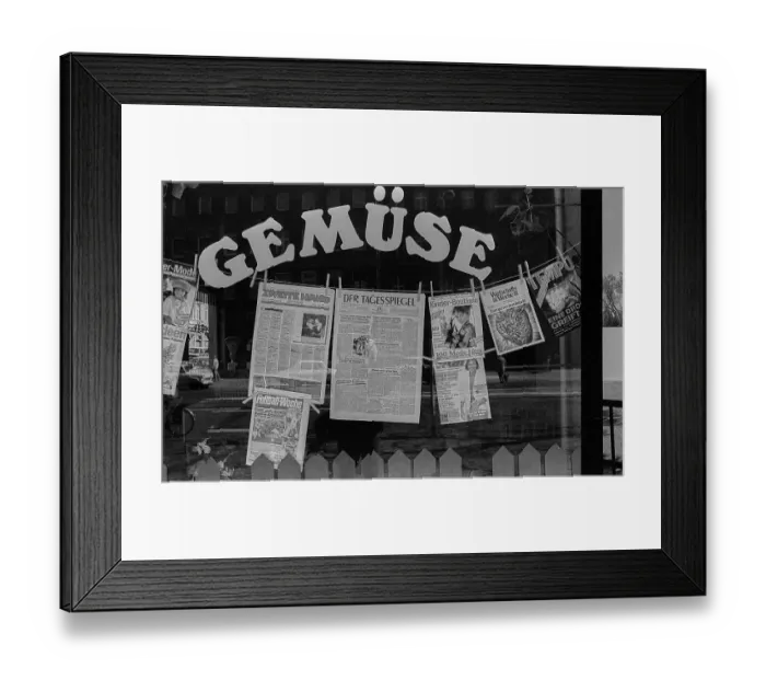 Framed Print : GDR, Berlin, 05.04.1990, vegetable and newspaper shop ??? Brunnenstrasse