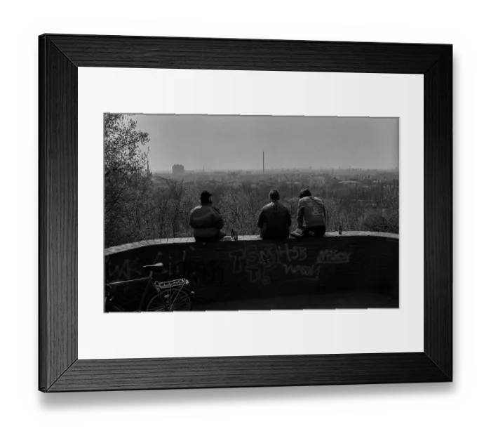 Framed Print : GDR, Berlin, 07.04.1990, on the bunker in the Humboldthain Framed Print : GDR, Berlin, 07.04.1990, on the bunker in the Humboldthain