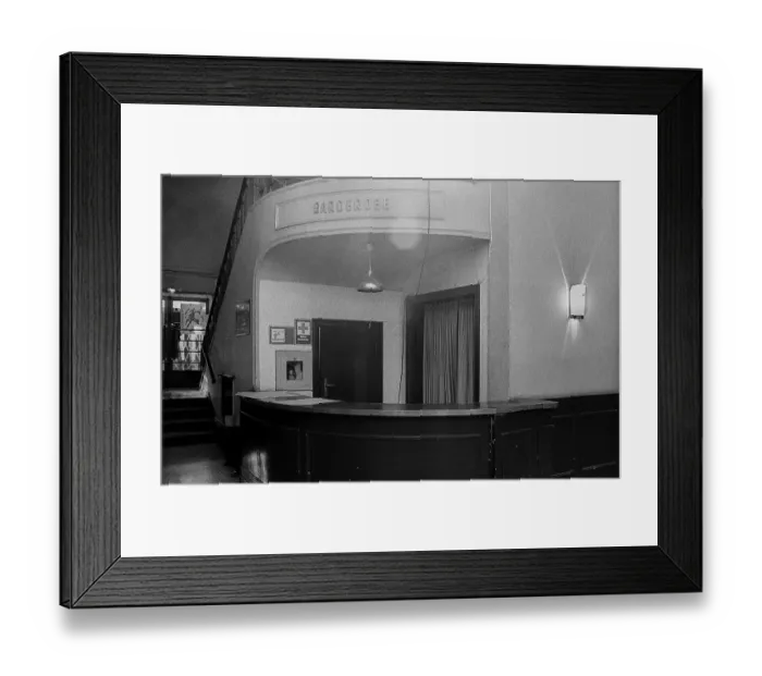 Framed Print : GDR, Berlin, 23.04.1990, Babylon cinema Framed Print : GDR, Berlin, 23.04.1990, Babylon cinema