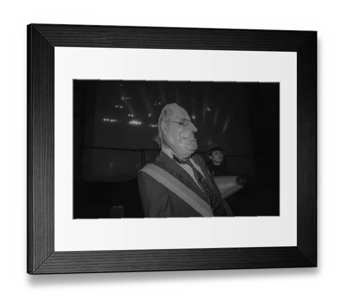 Framed Print : GDR, Berlin, 12.02.1990, Political Festival in the Werner-Seelenbinder-Halle