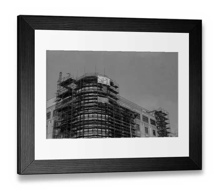 Framed Print : GDR, Berlin, 16.03.1990 (GDR), Casino in Leipziger Strasse