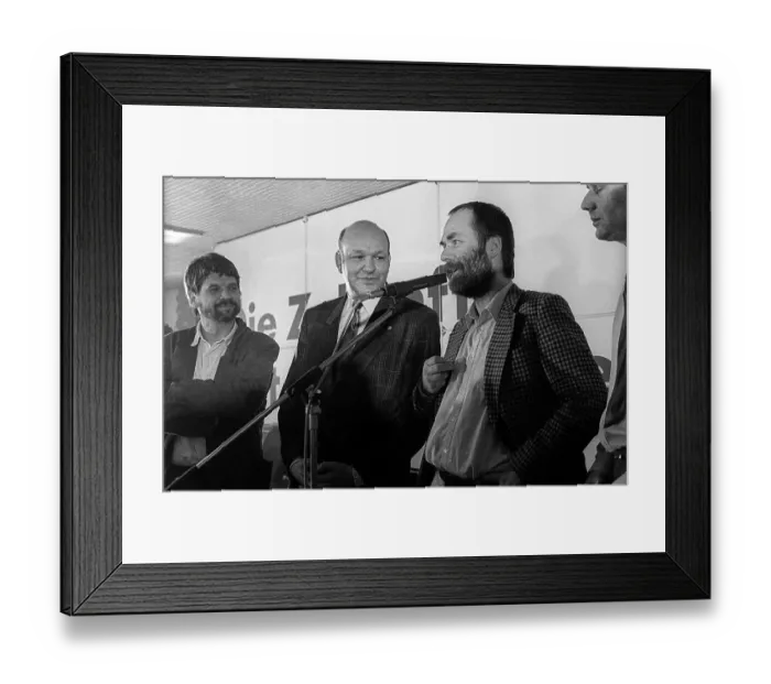 Framed Print : GDR, Berlin, 18.03.1990, SPD election event in the Saalbau in Friedrichshain: Walter Momper (centre)