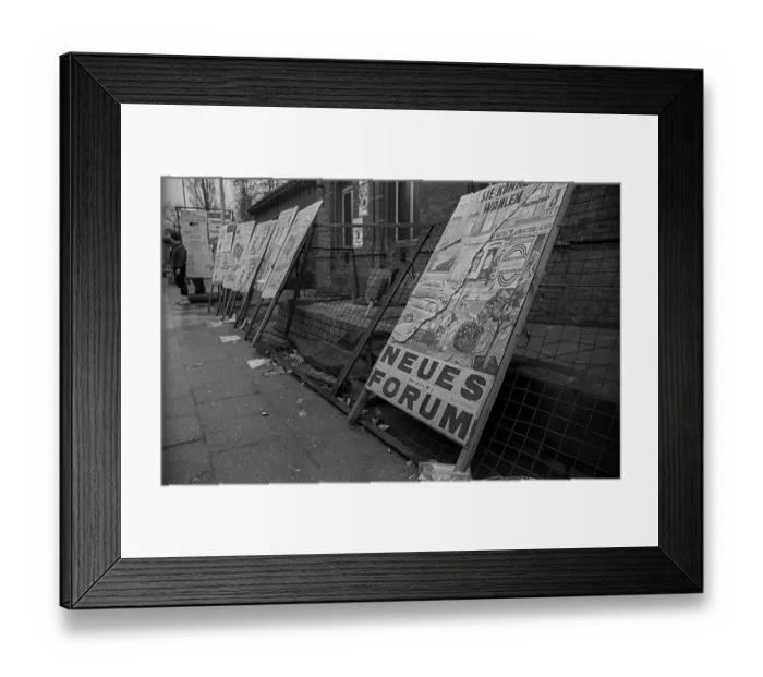 Framed Print : GDR, Berlin, 07.03.1990, election advertisement at Schoeneweide S-Bahn station