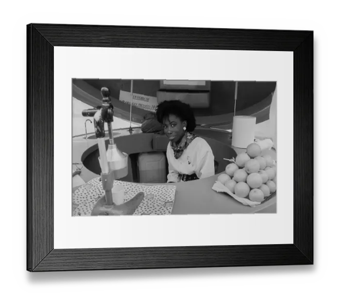Framed Print : France, Paris, 23.03.1990, fruit juice stand