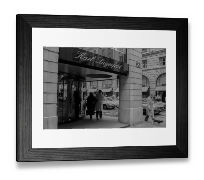 Framed Print : France, Paris, 24.03.1990, Karl Lagerfeld in Paris Framed Print : France, Paris, 24.03.1990, Karl Lagerfeld in Paris