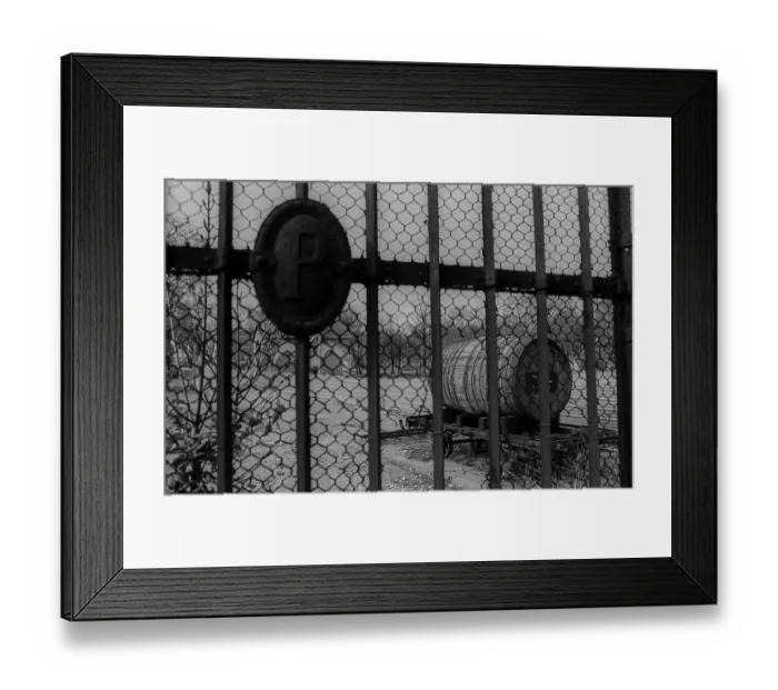 Framed Print : France, Paris, 25.03.1990, wine barrel in Bercy