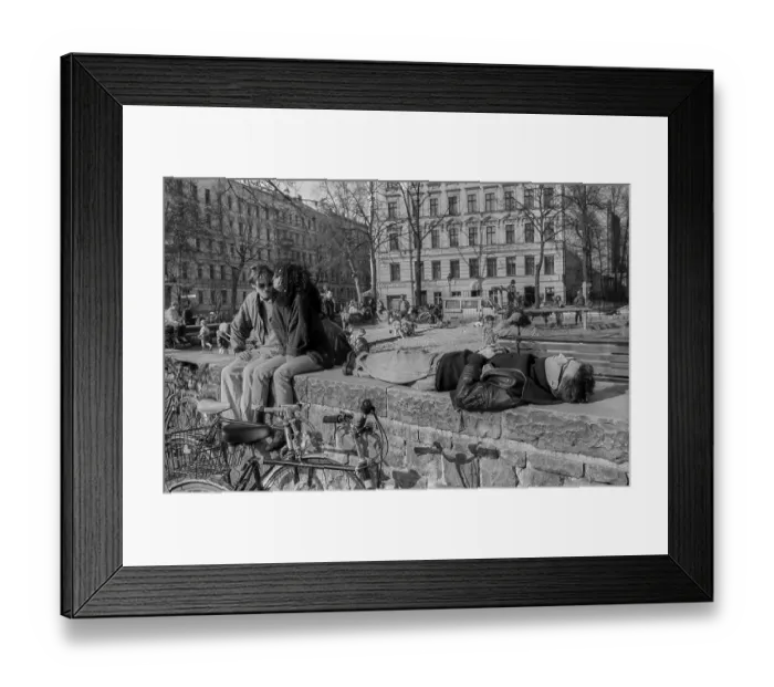 Framed Print : Germany, Berlin, 14.03.1991, Spring at Kollwitzplatz