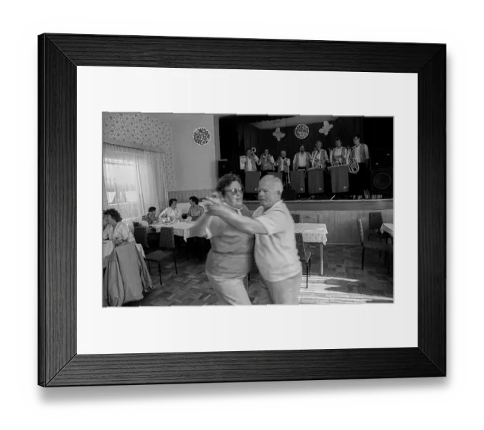 Framed Print : Germany, Mark Zwuschen, 01.06.1991 Framed Print : Germany, Mark Zwuschen, 01.06.1991