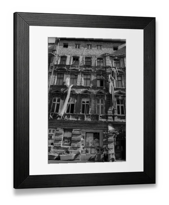 Framed Print : Germany, Berlin, 1 July 1991, Dolls on the facade of the squatted building KULE (Kunst+Leben) in Auguststrasse