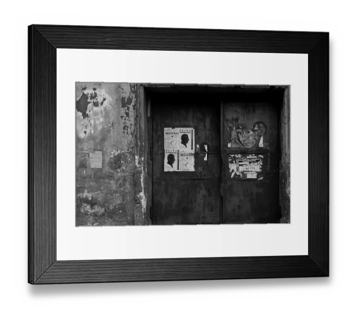 Framed Print : Germany, Berlin, 26 June 1991, house entrance Framed Print : Germany, Berlin, 26 June 1991, house entrance