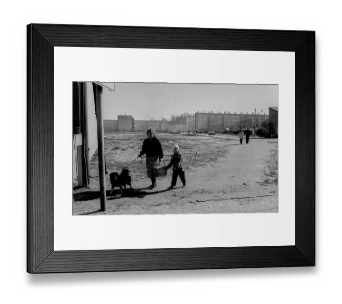 Framed Print : Germany, Werder, 29.03.1991, Street scene in Werder Framed Print : Germany, Werder, 29.03.1991, Street scene in Werder