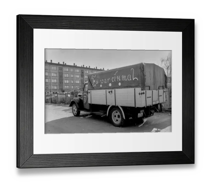 Framed Print : Germany, Werder, 29.03.1991, old GDR lorry with the inscription Framed Print : Germany, Werder, 29.03.1991, old GDR lorry with the inscription