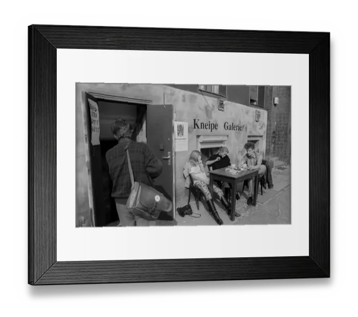 Framed Print : Germany, Berlin, 21.04.1991, Kellerkneipe Assel Framed Print : Germany, Berlin, 21.04.1991, Kellerkneipe Assel