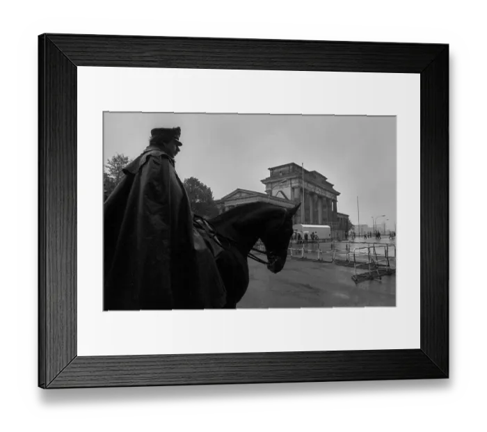 Framed Print : Germany, Berlin, 01.05.1991, Mounted police in front of the Brandenburg Tor Framed Print : Germany, Berlin, 01.05.1991, Mounted police in front of the Brandenburg Tor