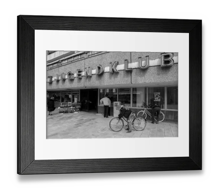Framed Print : Germany, Berlin, 22 May 1991, youth club in Marzahn