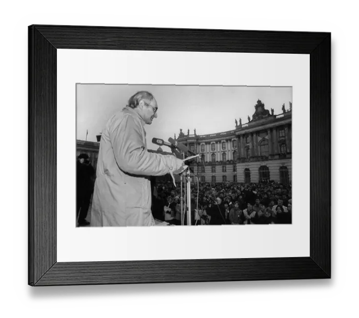 Framed Print : Germany, Berlin, 16 January 1991