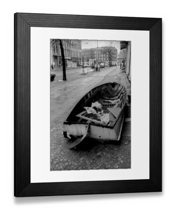 Framed Print : Germany, Berlin, 21.12.1990, stranded boat in Weinbergsweg