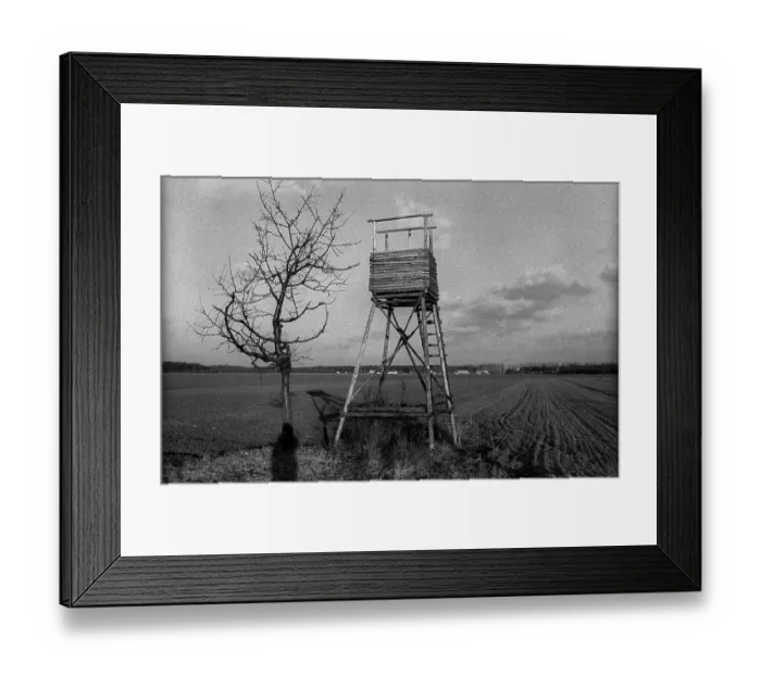 Framed Print : Germany, Berlin, 06.01.1991, hunting stand Framed Print : Germany, Berlin, 06.01.1991, hunting stand