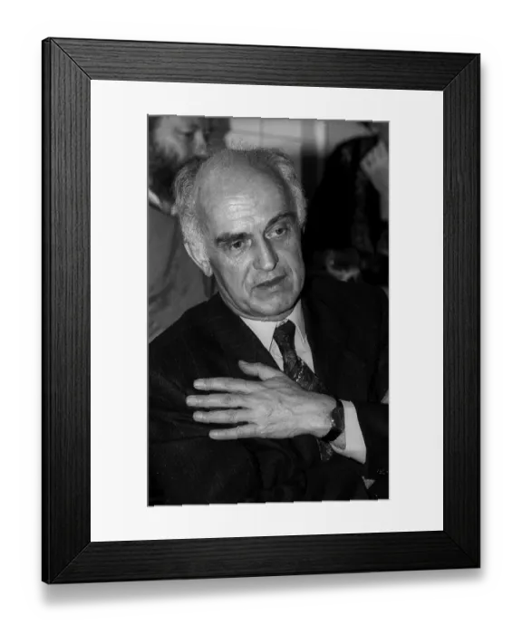 Framed Print : Germany, Berlin, 15.02.1991, round table discussion Experience with censorship Framed Print : Germany, Berlin, 15.02.1991, round table discussion Experience with censorship