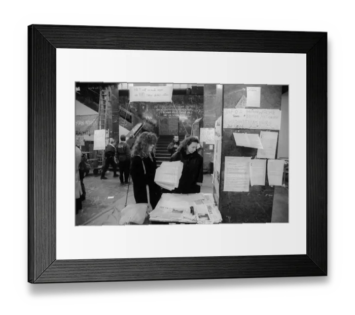Framed Print : Germany, Berlin, 21.12.1990 Framed Print : Germany, Berlin, 21.12.1990