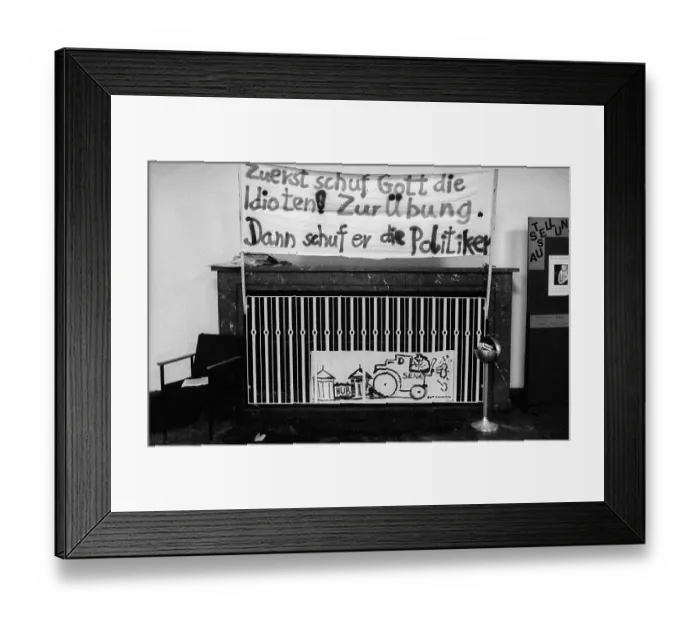 Framed Print : Germany, Berlin, 21 December 1990 Framed Print : Germany, Berlin, 21 December 1990