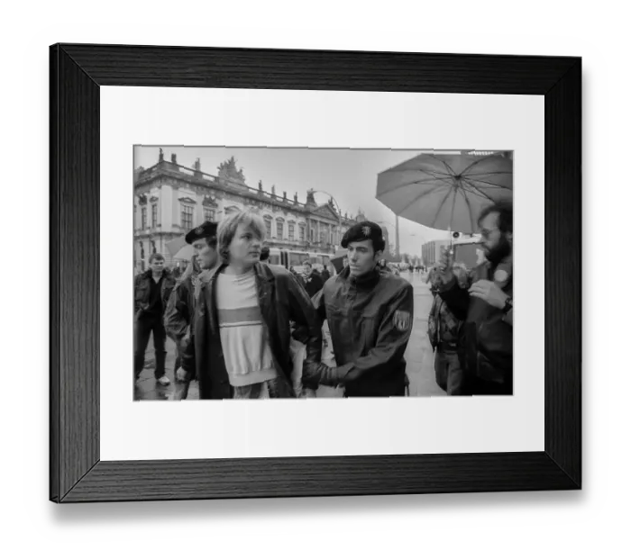 Framed Print : Germany, Berlin, 17 November 1990 Framed Print : Germany, Berlin, 17 November 1990