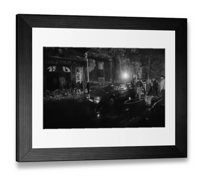 Framed Print : Germany, Berlin, 06.11.1990, Shooting in Auguststrasse in front of the back entrance to the Postfuhramt