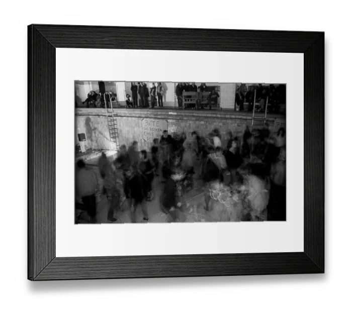 Framed Print : Germany, Berlin, 24 November 1990