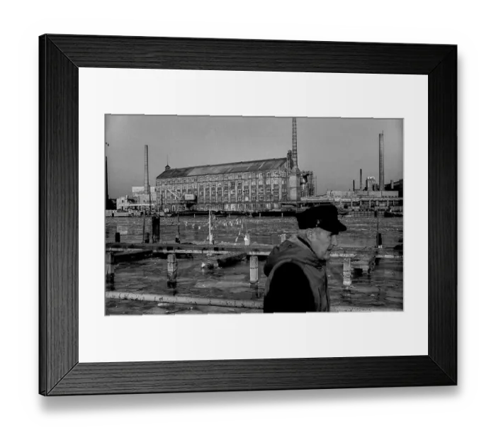 Framed Print : Germany, Berlin, 2 February 1991 Framed Print : Germany, Berlin, 2 February 1991