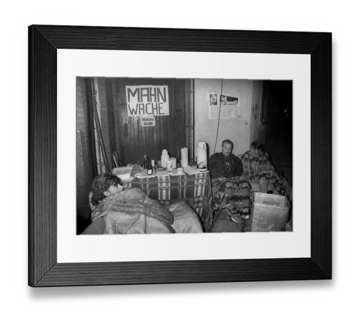 Framed Print : Germany, Berlin, 25 November 1990 Framed Print : Germany, Berlin, 25 November 1990