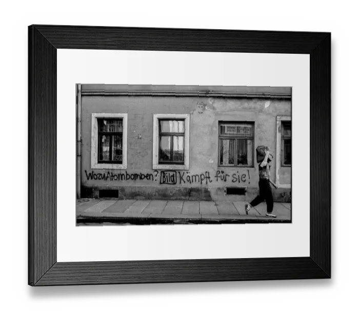 Framed Print : Germany, Dresden, 19 October 1990 Framed Print : Germany, Dresden, 19 October 1990