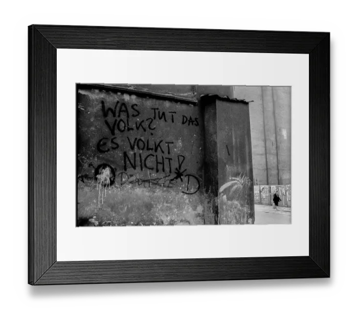Framed Print : Germany, Dresden, 19 October 1990 Framed Print : Germany, Dresden, 19 October 1990