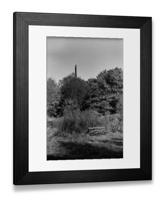 Framed Print : GDR, Berlin, 25.10.1987, Jewish cemetery Weissensee